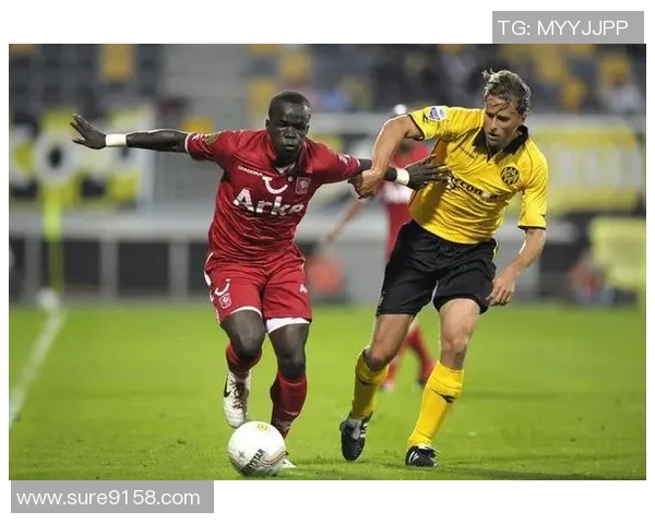 奥斯与奈梅亨在荷乙联赛中的激烈对决展现球队实力与战术较量