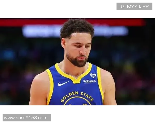 雷霆勇士西决对决汤普森的精彩表现与球队命运的交织分析 雷霆勇士西决对决汤普森的精彩表现与球队命运的交织分析