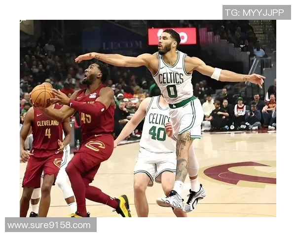 12月30日NBA精彩对决骑士与凯尔特人全场录像回放分析与精彩瞬间回顾 12月30日NBA精彩对决骑士与凯尔特人全场录像回放分析与精彩瞬间回顾